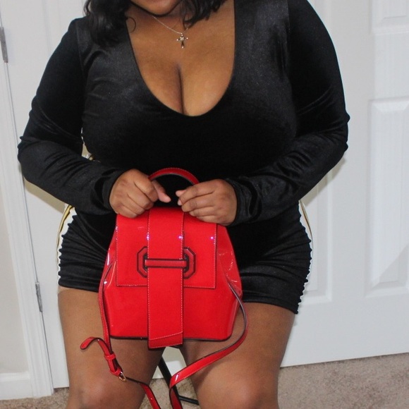 BLACK VELVET MINI DRESS | SIZE 3X - Picture 4 of 5